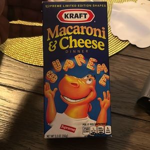 Supreme Kraft macaroni and cheese